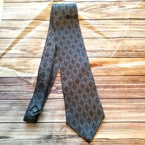 Perry Ellis Portfolio Italian 100% Silk Tie Gray